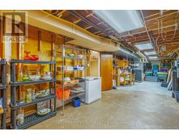 272 CHITTICK CRESCENT - 34