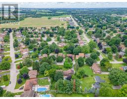 272 CHITTICK CRESCENT - 45
