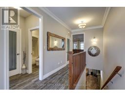 32 ACORN TRAIL - 12