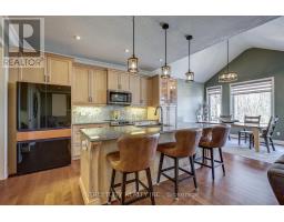 32 ACORN TRAIL - 18