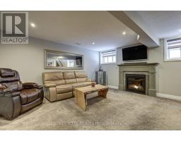 32 ACORN TRAIL - 35