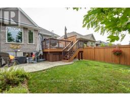 32 ACORN TRAIL - 6