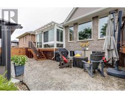 32 ACORN TRAIL - 8