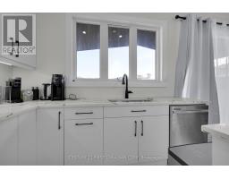 3500 EMILY CARR LANE - 16