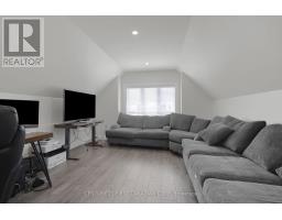 3500 EMILY CARR LANE - 30