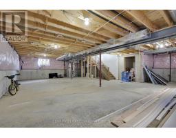 3500 EMILY CARR LANE - 34