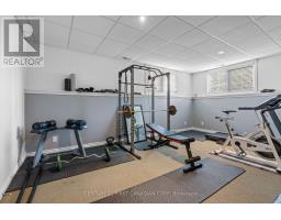 66 LORNE AVENUE - 29
