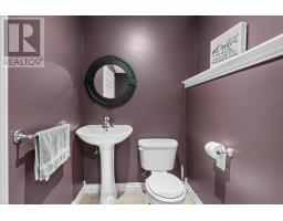 66 LORNE AVENUE - 32