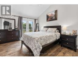 66 LORNE AVENUE - 37