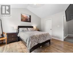 66 LORNE AVENUE - 40