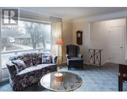 304 BURLINGTON CRESCENT - 15