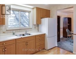 304 BURLINGTON CRESCENT - 20