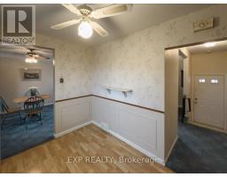 304 BURLINGTON CRESCENT - 22
