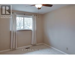 304 BURLINGTON CRESCENT - 27