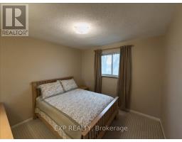 304 BURLINGTON CRESCENT - 33
