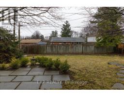 304 BURLINGTON CRESCENT - 45