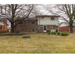 304 BURLINGTON CRESCENT - 46