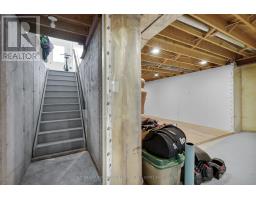78 CARRIAGE HILL DRIVE - 40