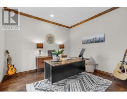 78 CARRIAGE HILL DRIVE - 6