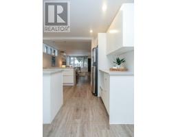 36 HIGHWAY AVENUE - 16