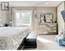 77 - 70 CHAPMAN COURT - 11