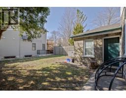 389 DUFFERIN AVENUE - 22
