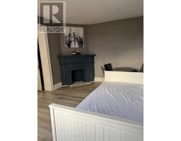 389 DUFFERIN AVENUE - 24