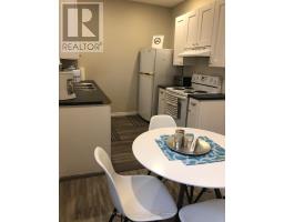 389 DUFFERIN AVENUE - 31