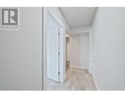 389 DUFFERIN AVENUE - 7