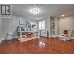 475 UPPER QUEEN STREET - 39