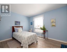 245 EVERGLADE CRESCENT - 17