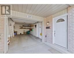 245 EVERGLADE CRESCENT - 3