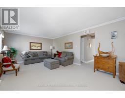 245 EVERGLADE CRESCENT - 6