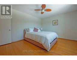 1546 GLENGARRY AVENUE - 19