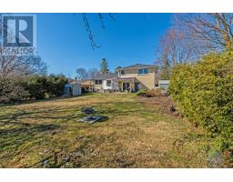 1546 GLENGARRY AVENUE - 26