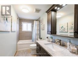 693 GALLOWAY CRESCENT - 16