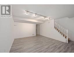 60 - 151 MARTINET AVENUE - 17