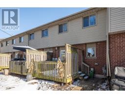 60 - 151 MARTINET AVENUE - 20