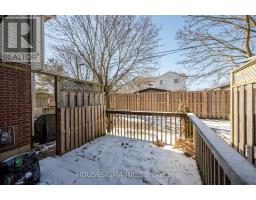60 - 151 MARTINET AVENUE - 21