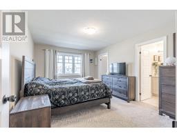 40 LIVINGSTONE DRIVE - 22