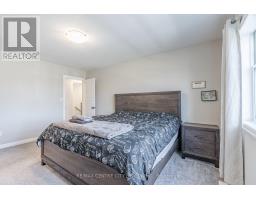 40 LIVINGSTONE DRIVE - 23