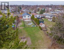 40 BEXHILL DRIVE - 38