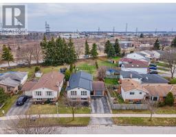40 BEXHILL DRIVE - 40