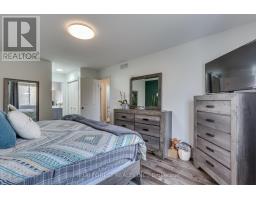 20 TURNBERRY DRIVE - 12