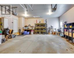20 TURNBERRY DRIVE - 32