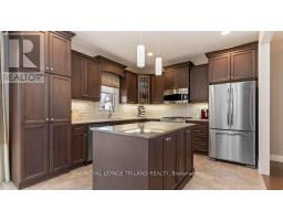 95 CIRCLEWOOD DRIVE - 11