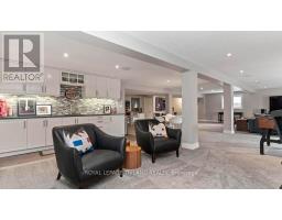 95 CIRCLEWOOD DRIVE - 33