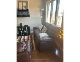 31 - 1030 OAKCROSSING GATE - 7