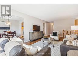 21 WINDING WAY CRESCENT - 12