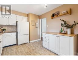 21 WINDING WAY CRESCENT - 17